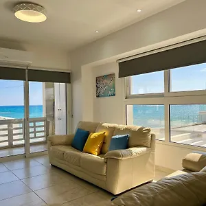Apartament Beachhouse, Larnaca