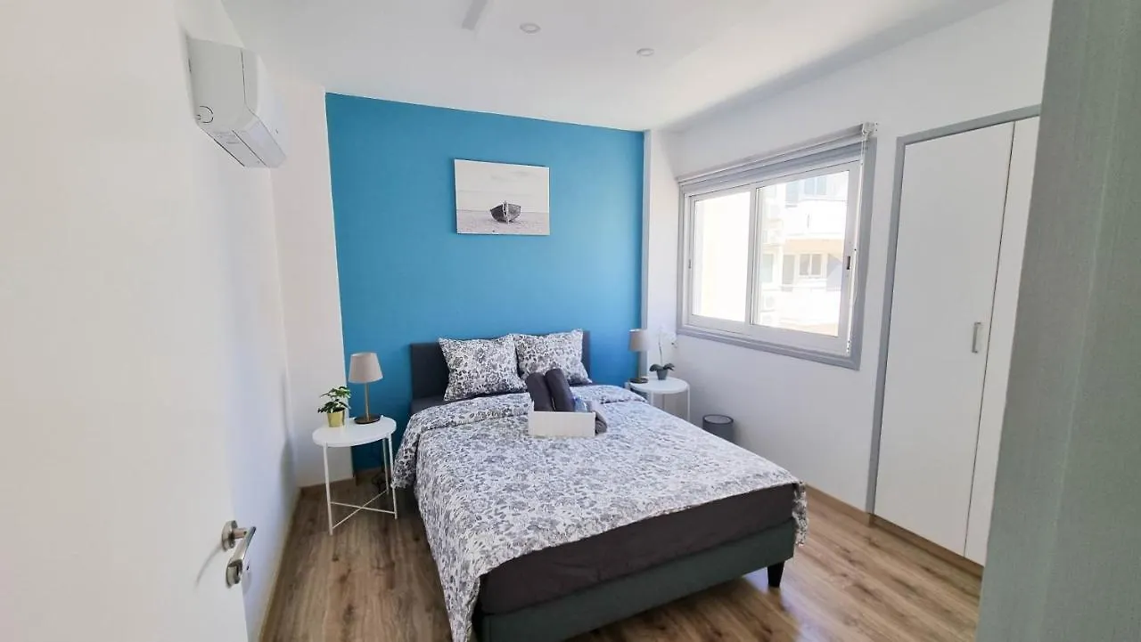 Apartment Modern Retreat: 2Br Stylish Apt With Comfy Rooms! Smart Tv With 200Mbps Internet Larnaca